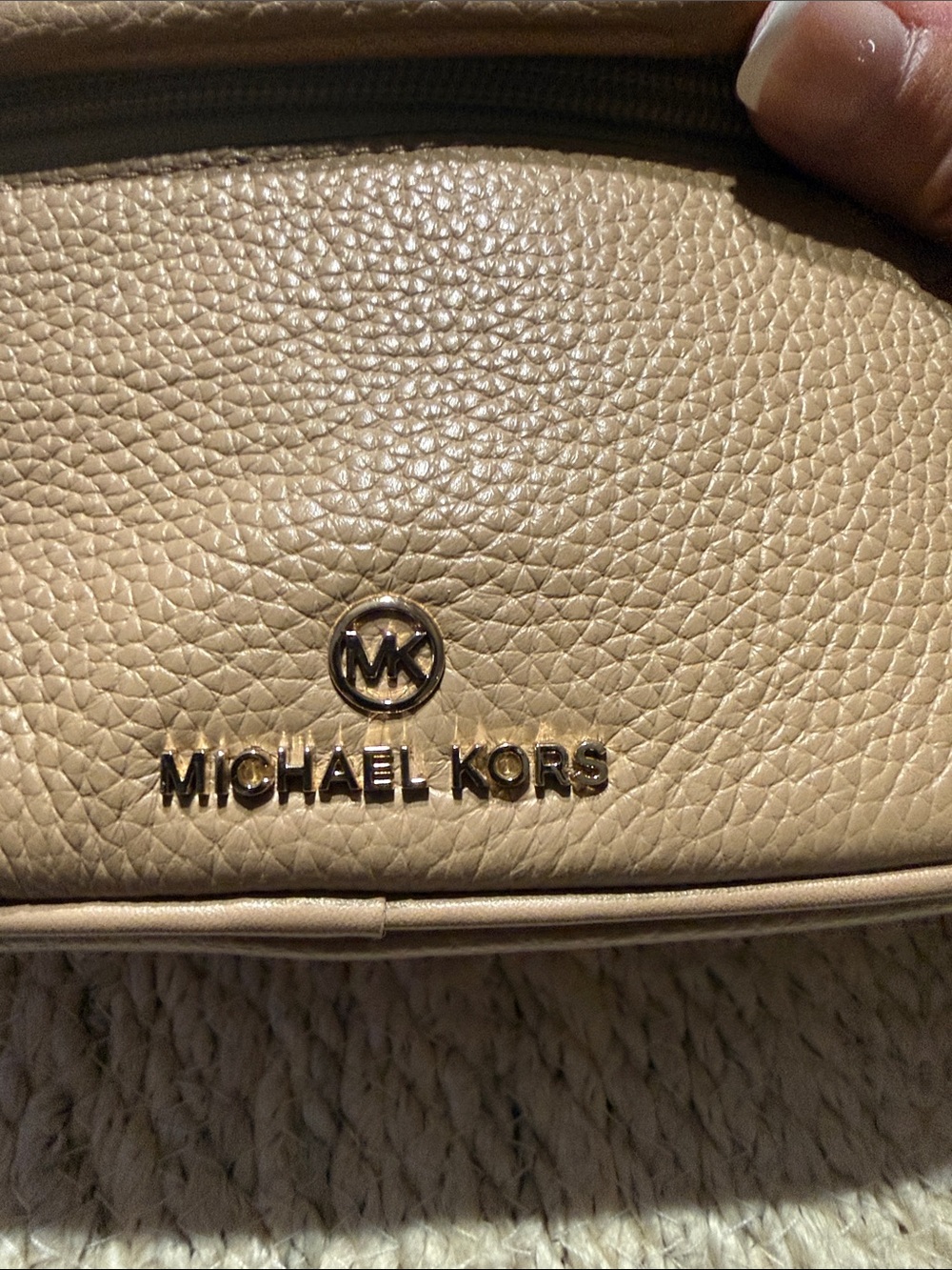 Michael Kors Beige/Tan Pebbled Leather Crossbody Belt Bag - Picture 2 of 9